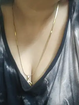 SexybeboX online show from May 5, 2026, 5:48 am