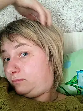 Chamomile83 online show from March 25, 2026, 4:51 am