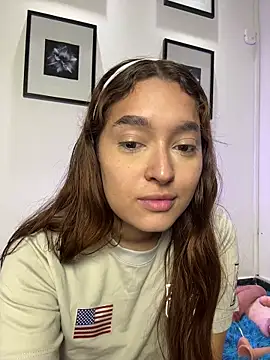 Emily Harpeer online show from June 15, 2026, 11:56 am