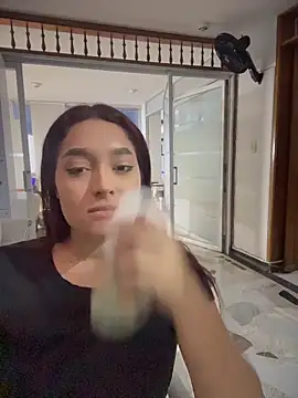 Emily Harpeer online show from June 18, 2026, 11:25 am