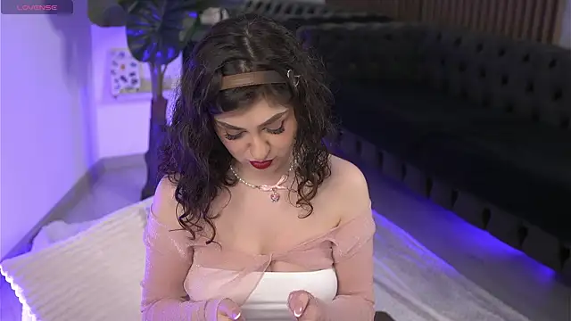 Snapshot of VansessaNyx chatting on April 2, 2026, 8:06 pm VansessaNyx online show from April 2, 2026, 8:06 pm