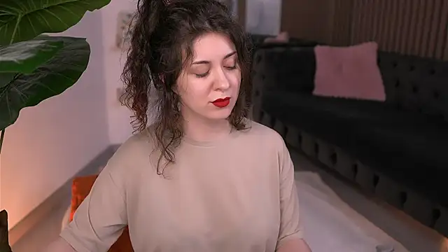 VansessaNyx online show from May 22, 2026, 10:59 pm