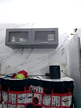 Zoe Renata online show from February 28, 2026, 8:37 am