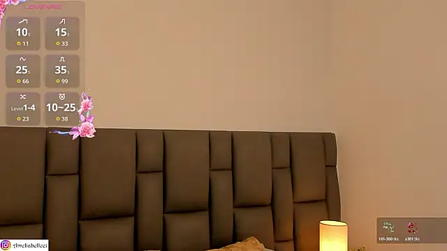 Amelie Belle  online show from March 11, 2026, 11:49 am