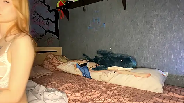 Snapshot of LinaMeey chatting on March 16, 2026, 6:12 pm LinaMeey online show from March 16, 2026, 6:12 pm