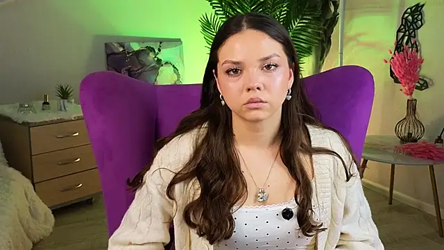 ThomasineVirostko online show from February 7, 2026, 8:07 am