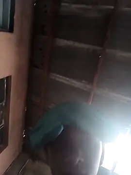 bigzaza400 online show from February 6, 2026, 2:42 pm