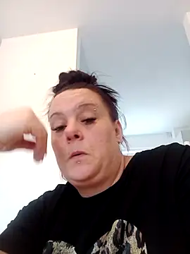 louisa36 online show from March 27, 2026, 9:53 am