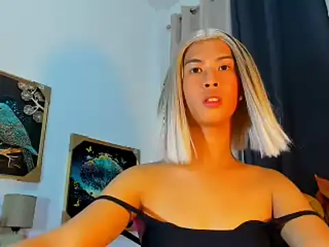 littlemikay online show from February 9, 2026, 7:12 am