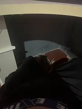 Snapshot of rnx244 chatting on February 6, 2026, 2:20 pm rnx244 online show from February 6, 2026, 2:20 pm