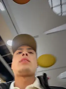 Eros lee online show from March 24, 2026, 10:37 pm