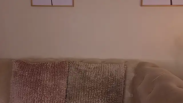 katt souza1 online show from July 18, 2026, 5:22 am