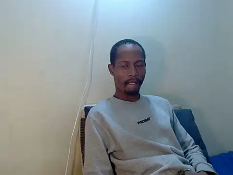 MRSHYGUY29 online show from May 11, 2026, 5:21 pm