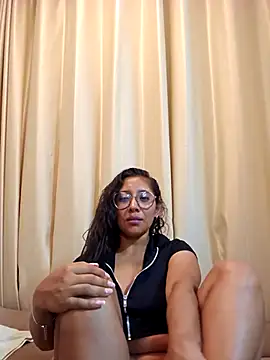 Camila Lopez1 online show from February 11, 2026, 3:00 am