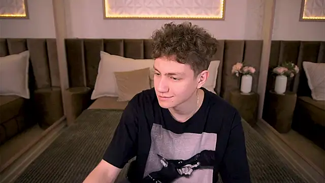 StefanBev online show from February 12, 2026, 7:53 pm