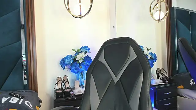 AgathaSanderhs  online show from March 9, 2026, 9:52 pm