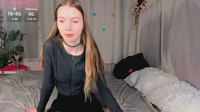 lada2k4 online show from May 4, 2026, 5:47 am