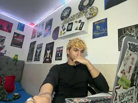 noah beck online show from February 6, 2026, 7:39 pm