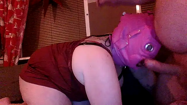 plussizeslut online show from February 6, 2026, 11:19 pm