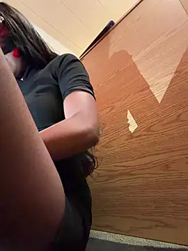 Snapshot of LadyKitsune chatting on February 13, 2026, 7:59 am LadyKitsune online show from February 13, 2026, 7:59 am