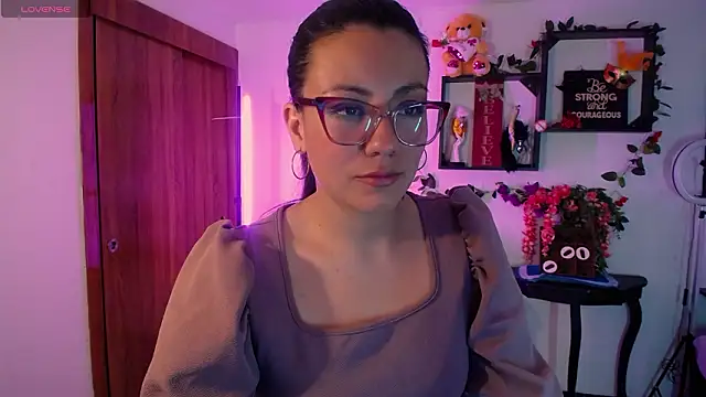 QueenRose94 online show from February 13, 2026, 12:45 pm