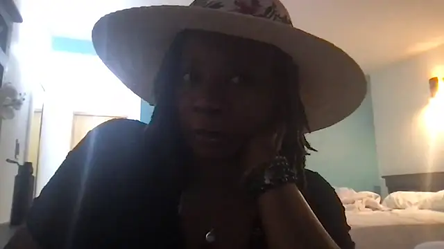 bisexualbeauty50 online show from March 8, 2026, 11:58 am