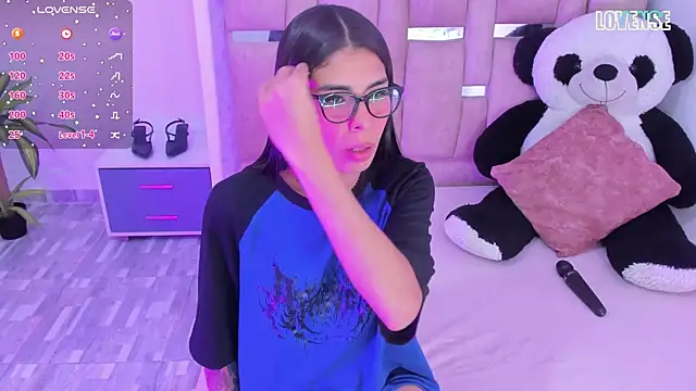 ValentiinaMoon online show from March 27, 2026, 7:46 pm