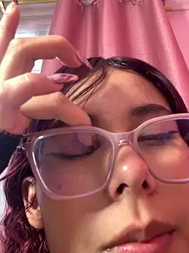 Rylia online show from April 23, 2026, 1:02 pm