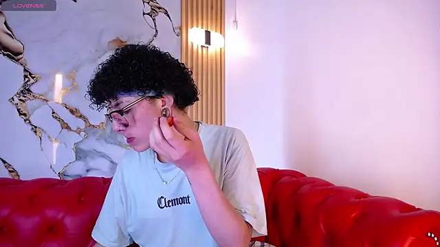 Erion Rousex online show from February 7, 2026, 3:54 am