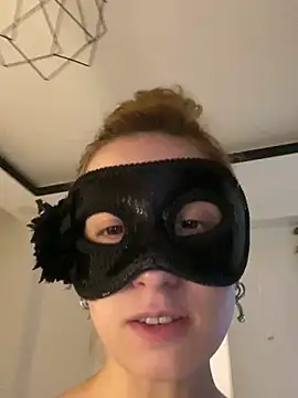 Snapshot of seluna_baby chatting on March 11, 2026, 8:04 pm seluna baby online show from March 11, 2026, 8:04 pm