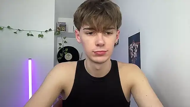 YourMilkyGuy online show from May 6, 2026, 3:17 pm