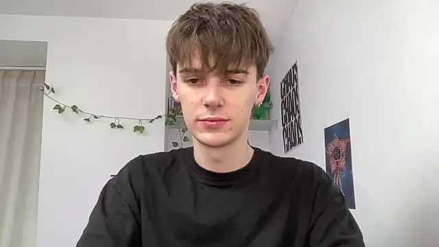 YourMilkyGuy online show from June 15, 2026, 12:18 pm