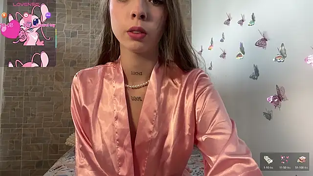 IsHollybennett online show from February 9, 2026, 8:02 pm