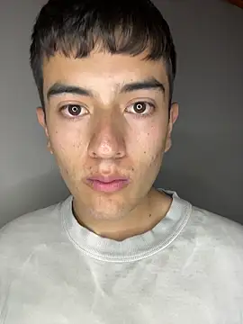 XMaxLive online show from February 8, 2026, 3:21 am