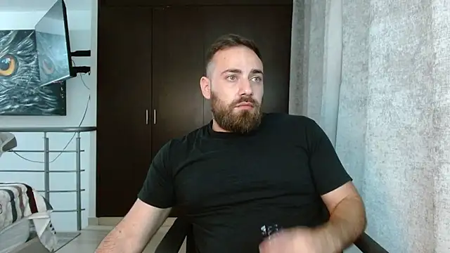 Snapshot of hotcouplexx1 chatting on March 19, 2026, 1:31 am hotcouplexx1 online show from March 19, 2026, 1:31 am