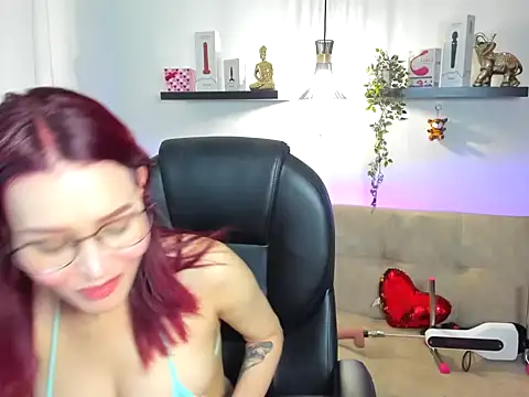Snapshot of naomy_stanley chatting on April 10, 2026, 1:44 am naomy stanley online show from April 10, 2026, 1:44 am