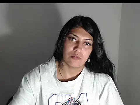 Snapshot of peytonbrunette chatting on April 1, 2026, 2:23 am peytonbrunette online show from April 1, 2026, 2:23 am