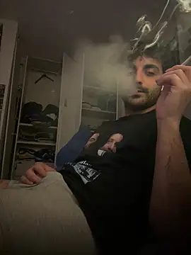 elia2711 online show from February 19, 2026, 2:40 am