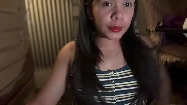 Snapshot of Mooree_naba chatting on June 26, 2026, 12:31 pm Mooree naba online show from June 26, 2026, 12:31 pm