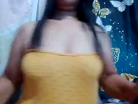 suzzie hot online show from March 10, 2026, 2:11 pm