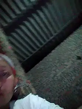 Snapshot of Linka998 chatting on March 18, 2026, 4:21 pm Linka998 online show from March 18, 2026, 4:21 pm