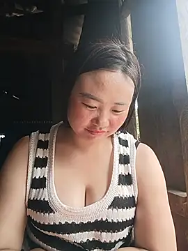 lisn-cute online show from May 22, 2026, 5:36 am