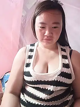 lisn-cute online show from July 9, 2026, 11:42 pm