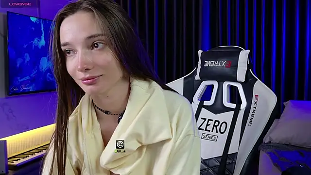 AnnyShore online show from March 28, 2026, 12:43 am