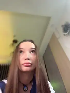 AnnyShore online show from May 3, 2026, 12:05 am