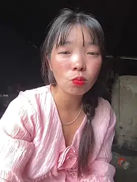 cuty lusy online show from June 22, 2026, 2:35 am