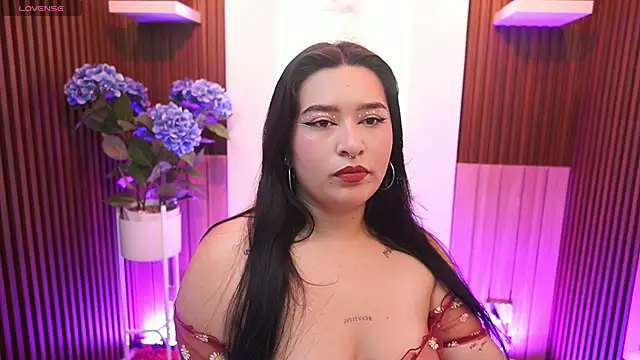 HannaBlake  online show from February 9, 2026, 7:18 pm