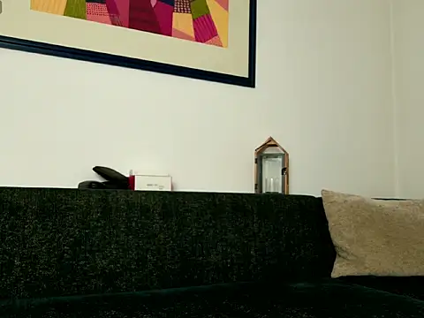 MiriamDelyn online show from February 10, 2026, 1:48 pm