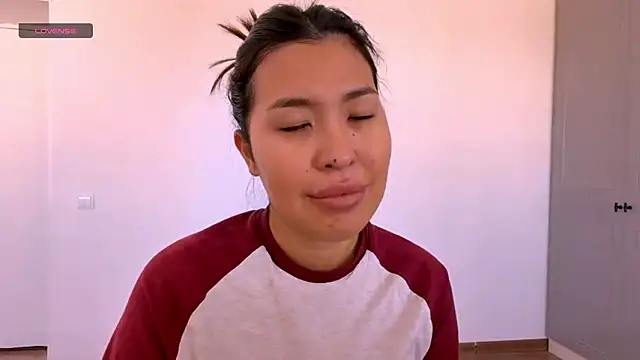 Snapshot of AdelShah chatting on February 13, 2026, 9:38 am AdelShah online show from February 13, 2026, 9:38 am