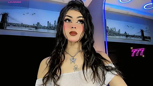 CuteMiaaa online show from June 25, 2026, 8:46 pm